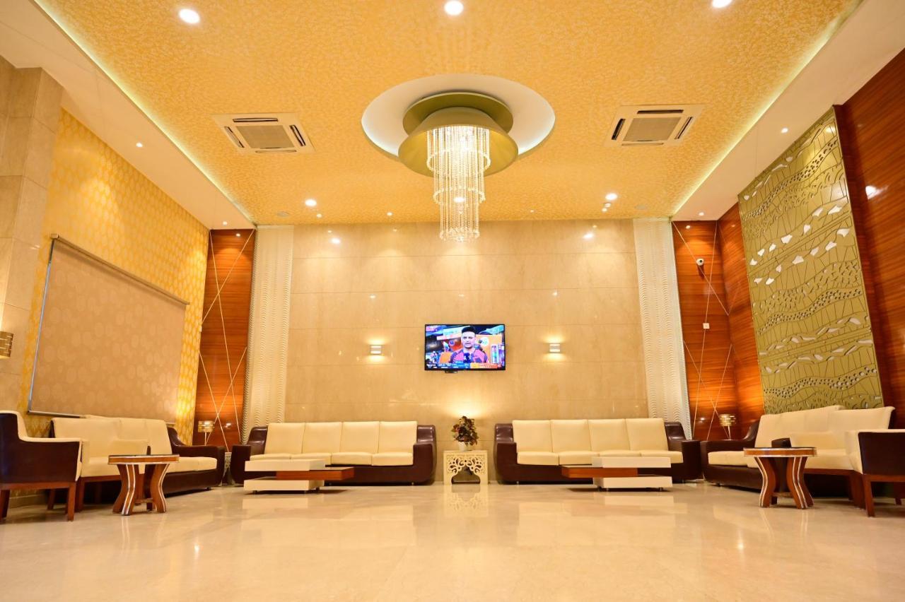 Hotel Panchsheel Ayodhya ภายนอก รูปภาพ