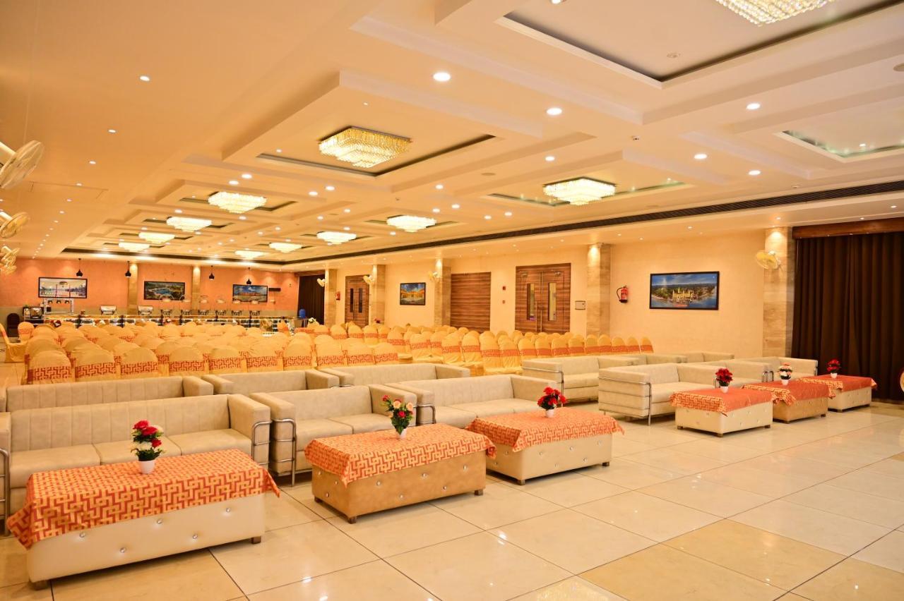 Hotel Panchsheel Ayodhya ภายนอก รูปภาพ